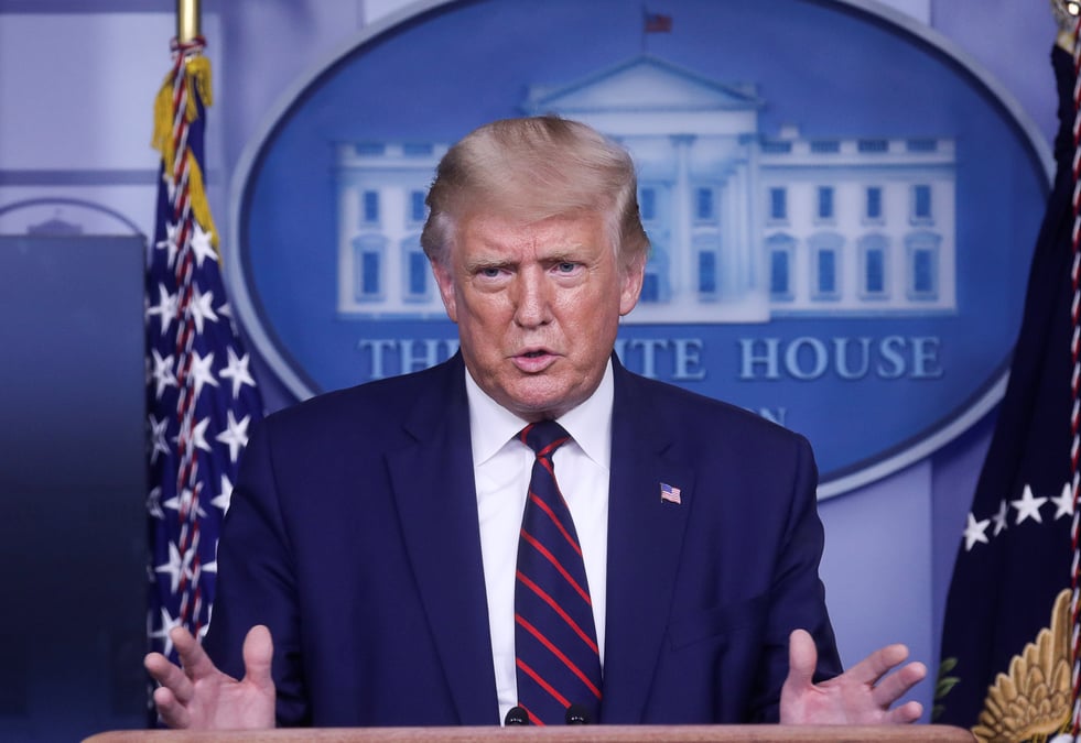 Les usa doivent se pencher sur l'empoisonnement presume de navalny, dit trump
