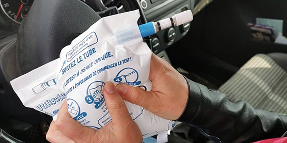 La PME héraultaise Contralco fabrique des éthylotests à usage unique.