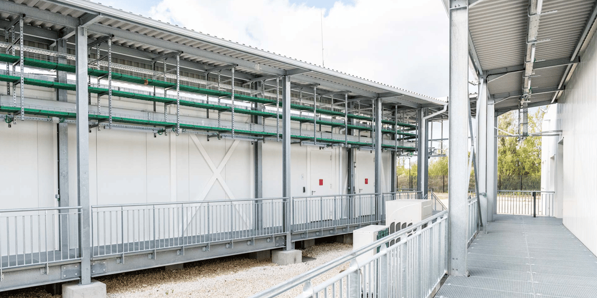 Le datacenter BX1 d'Equinix, situé à Bruges, près de Bordeaux, est le point d'arrivée du câble transatlantique Amitié.