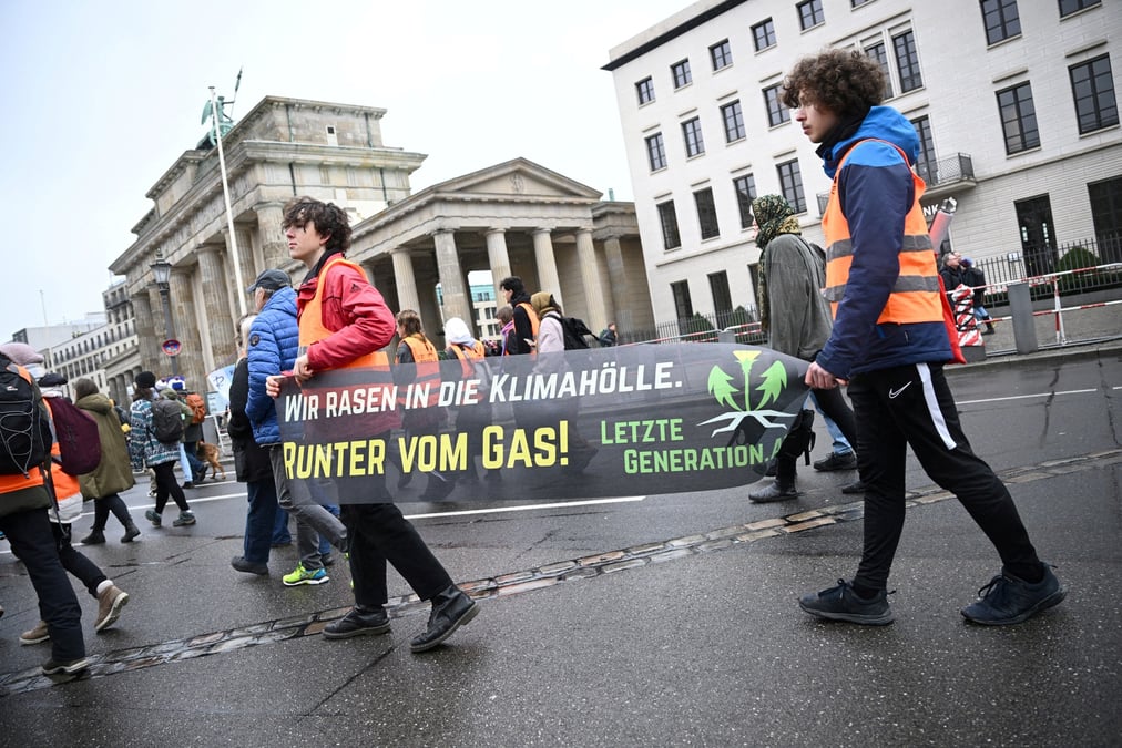Une manifestation pour protester contre l'extremisme de droite, a berlin