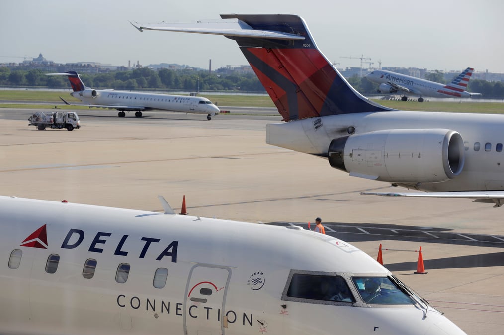 250 nouveaux vols de delta air lines annules mardi apres la panne