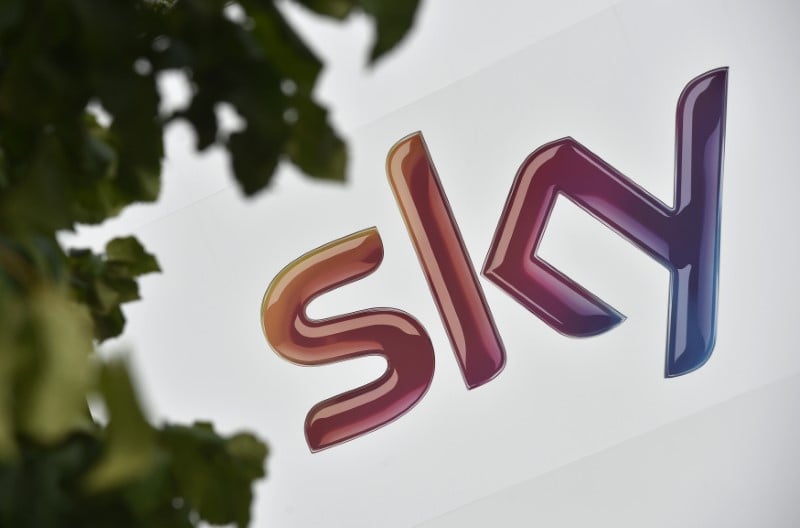 Sky reflechit a sa communication