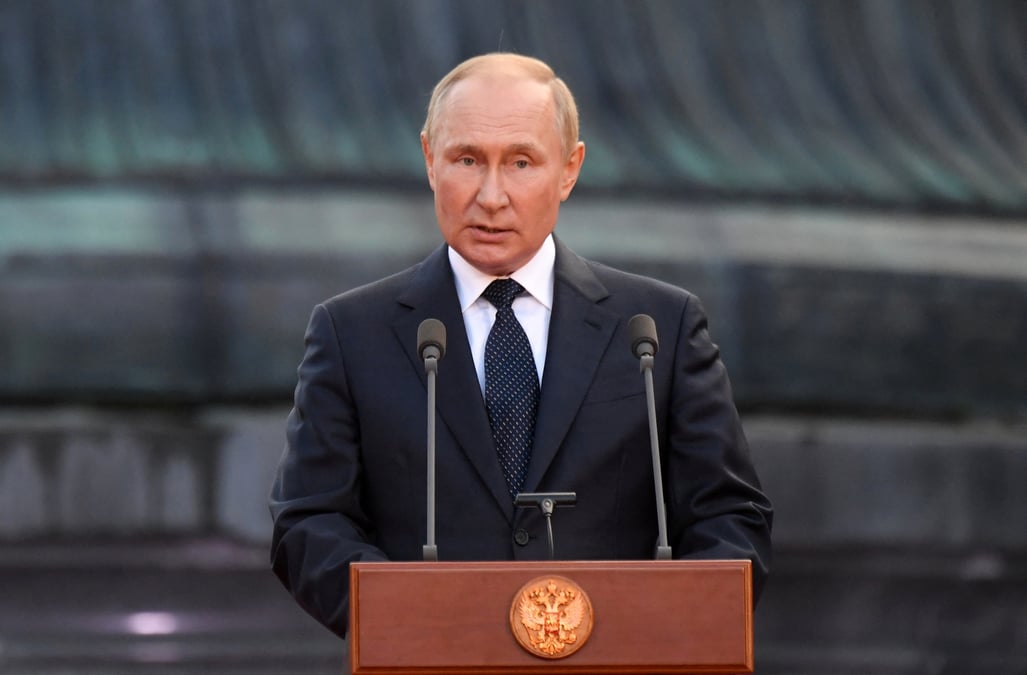 Le president russe vladimir poutine s'exprime a veliky novgorod