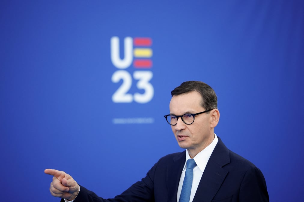 Le premier ministre polonais mateusz morawiecki participe a la reunion informelle des chefs d'etat et de gouvernement de l'ue a grenade, en espagne