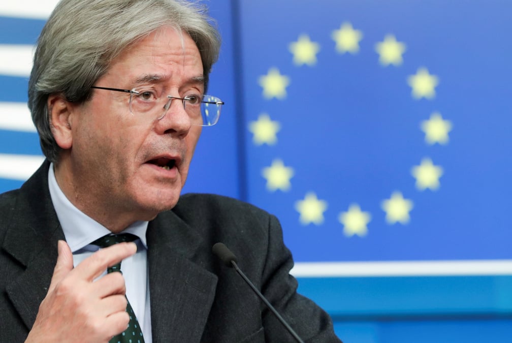Le commissaire europeen a l'economie paolo gentiloni lors d'une conference de presse a bruxelles