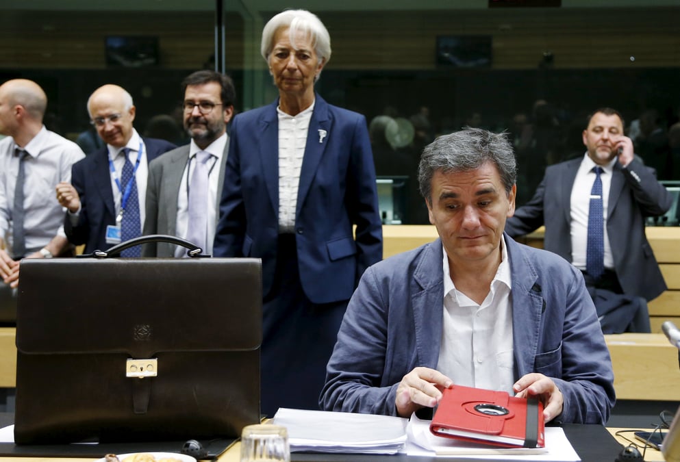 Pas de base pour negocier avec athenes, dit un projet de texte