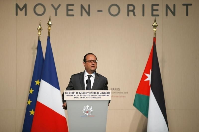 Francois hollande veut une action d'ampleur face a l'exode des populations de syrie et d'irak