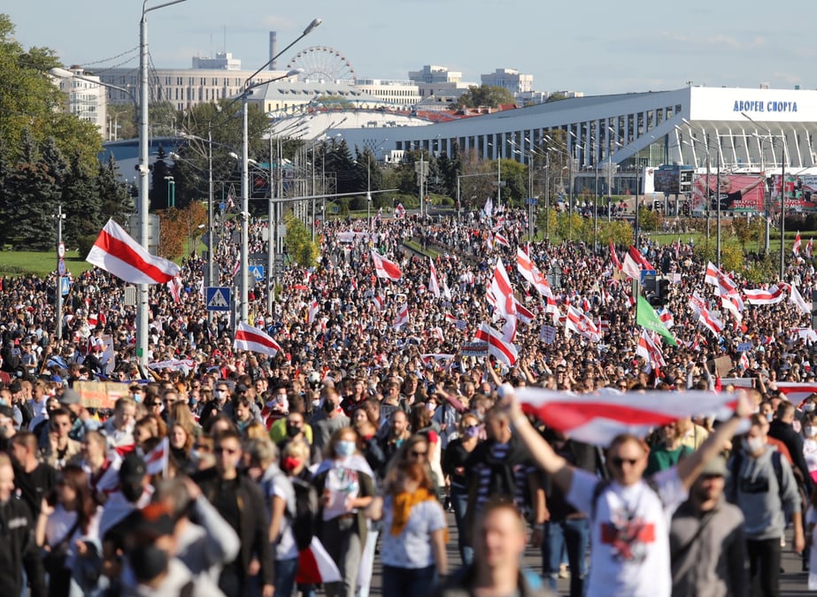 Les manifestants bielorusses maintiennent la pression sur loukachenko