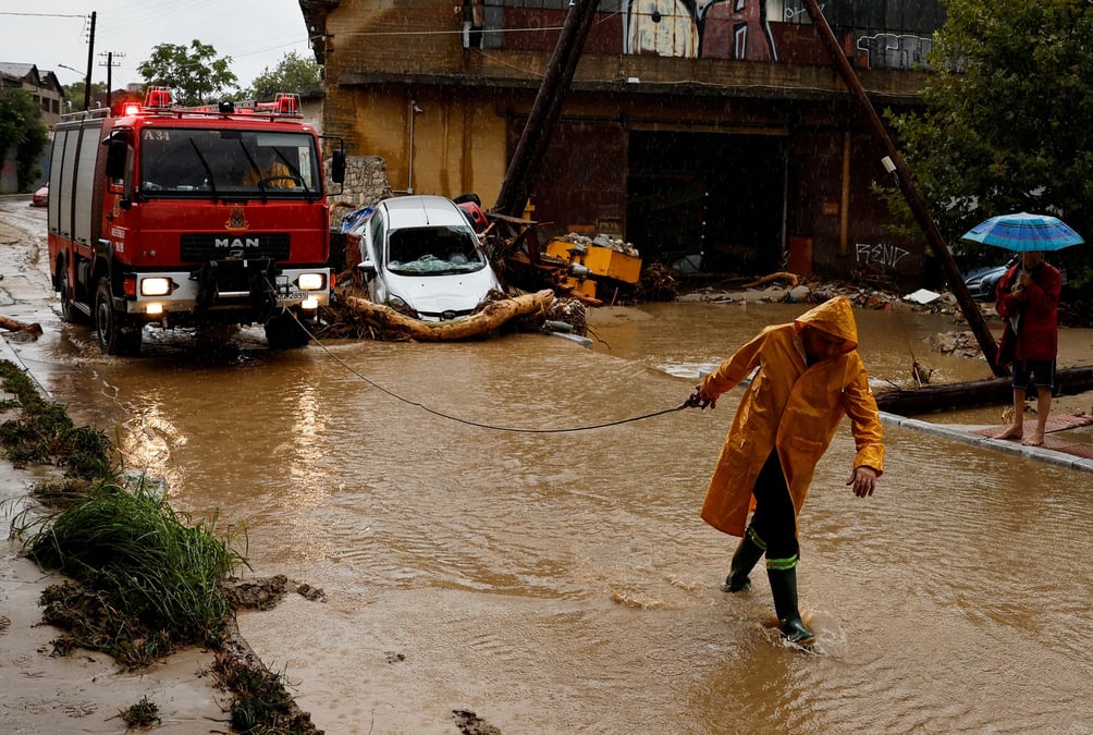 Des degats causes par la tempete daniel a volos, en grece