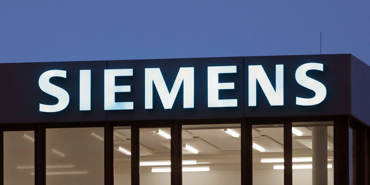 « Ce premier contrat concrétise l'intérêt des opérateurs ferroviaires présents dans l'hexagone pour la Vectron », a déclaré de son côté le président de Siemens Mobility France, Alexandre Quéméneur.