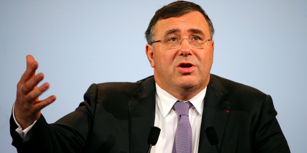 Pour Patrick Pouyanné, déréguler à outrance « n'aidera pas l'industrie » pétrolière, mais, au contraire, « la diabolisera », rendant le dialogue plus compliqué entre le secteur et l'opinion publique.