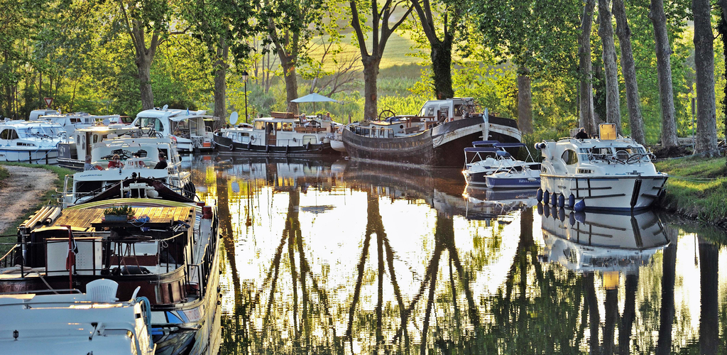 Le Canal du Midi, spot majeur du tourisme en Occitanie.