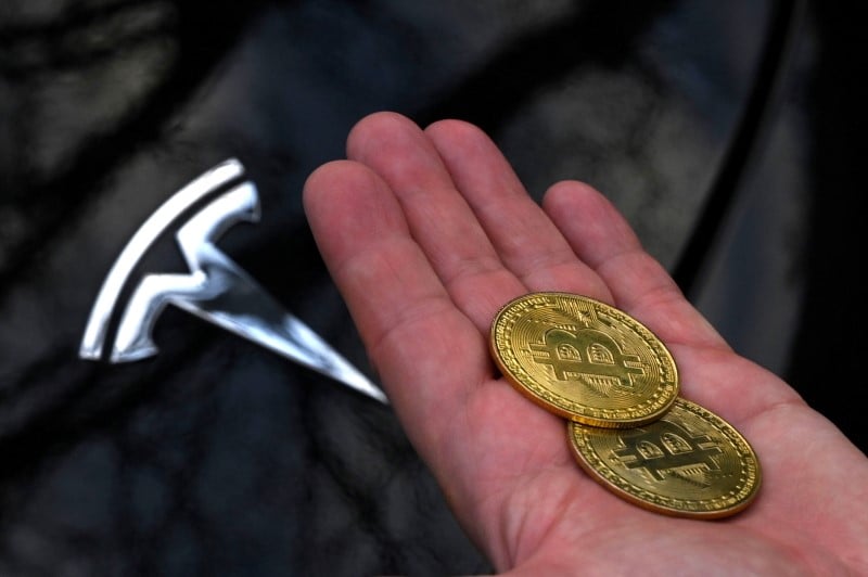 Musk: maintenant possible d'acheter une tesla avec des bitcoins
