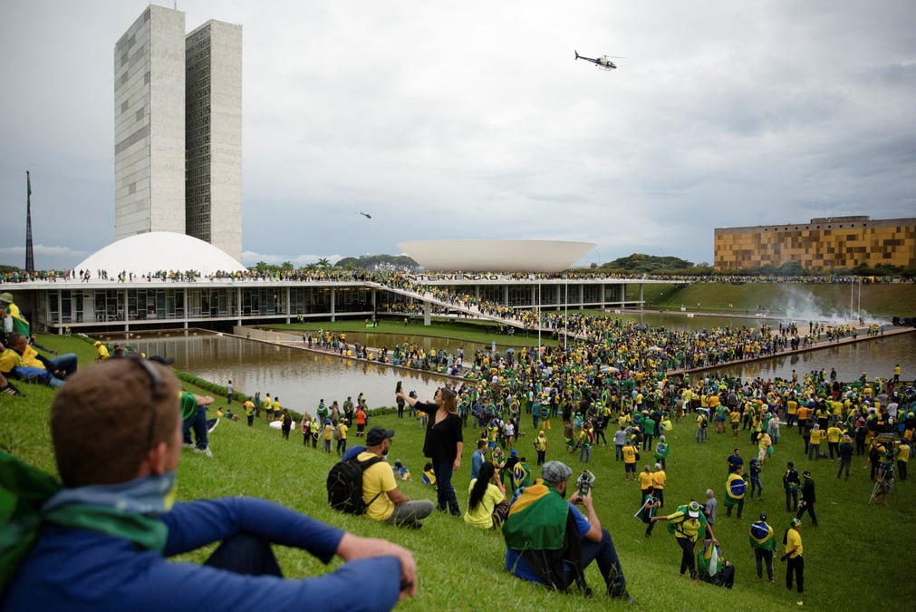 Photo des partisans de l'ancien president bresilien jair bolsonaro qui contestent l'election du president de gauche luiz inacio lula da silva