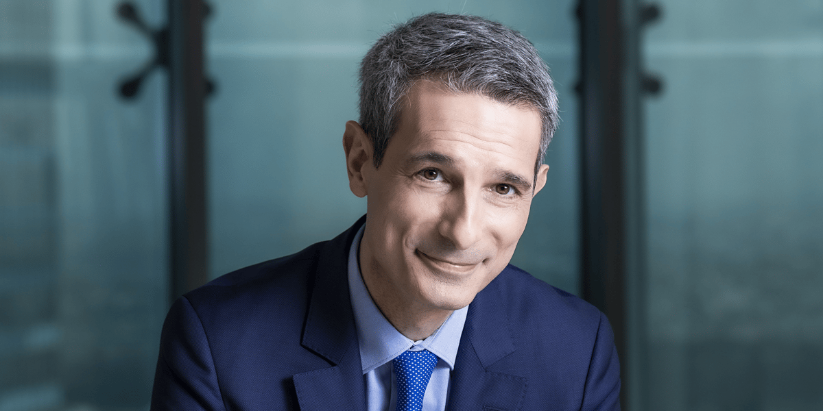 « Ce serait une aberration que les bâtiments G et F sortent du marché locatif en 2025 et 2028. Au lieu de faire 50 milliards d'euros de bouclier tarifaire, prenez 10 milliards et mettez-les sur Ma Prime Rénov », s'est exclamé Benoit Bazin.