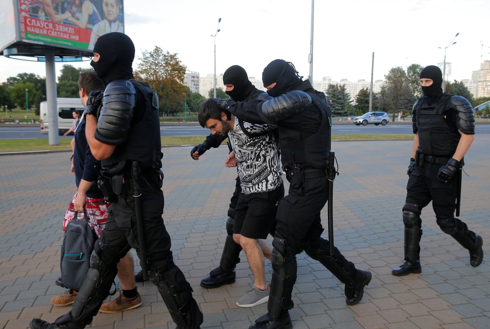 Nouvelle manifestation a minsk, une trentaine d'arrestations