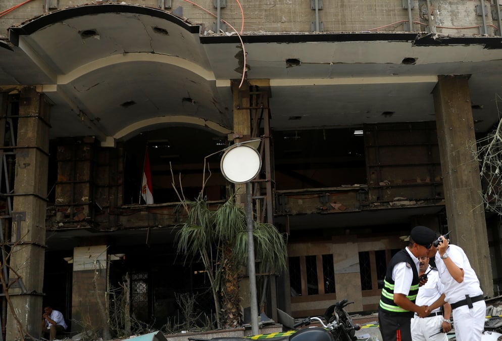 Vingt morts dans une explosion devant un hopital au caire