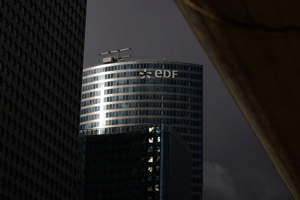 France: des actionnaires salaries d'edf ont depose plainte contre x