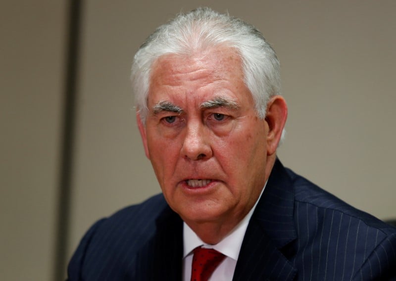 Les frappes en syrie sont un avertissement, previent rex tillerson