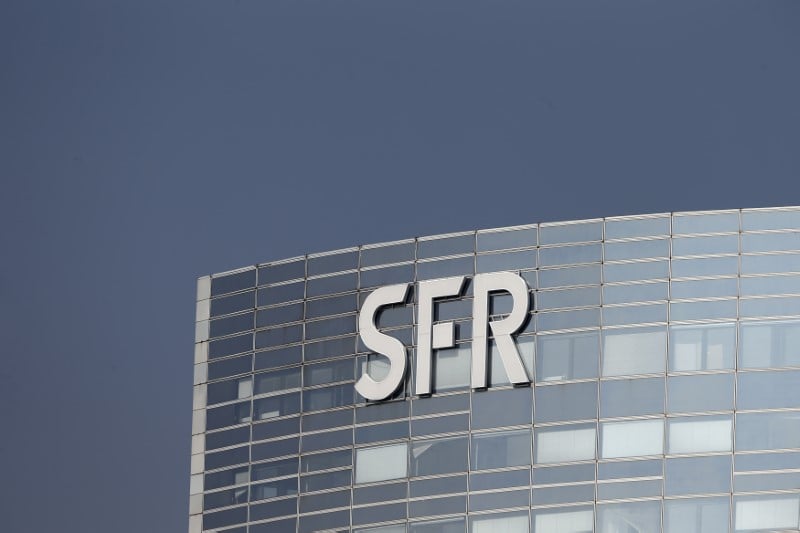 Altice: motion de defiance contre la direction de sfr
