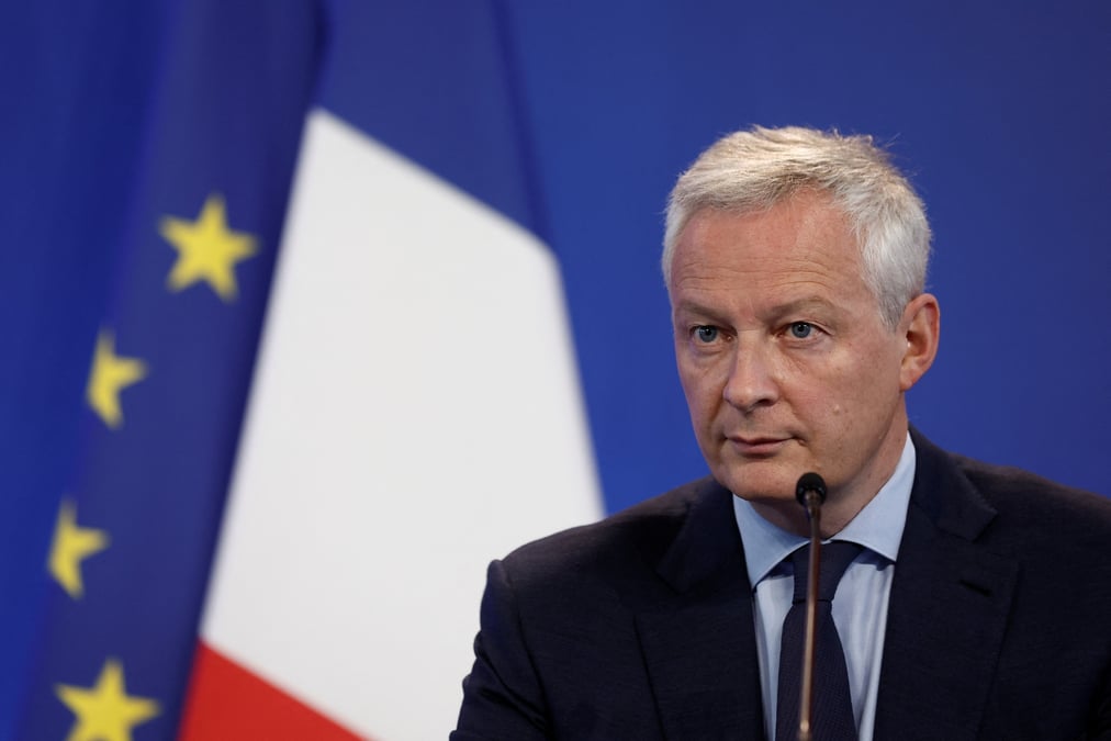 La photo du ministre de l'economie et des finances, bruno le maire