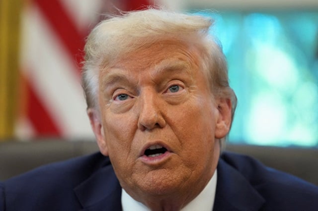 Donald Trump dans le bureau ovale de la Maison Blanche.