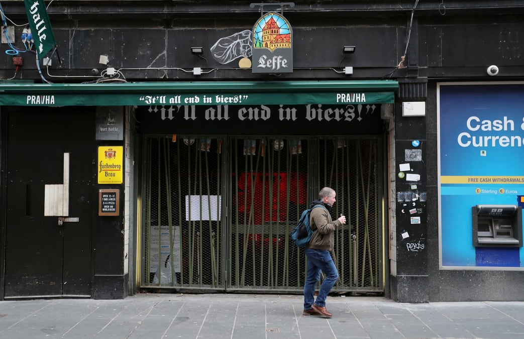 Coronavirus: fermeture des pubs a glasgow et edimbourg