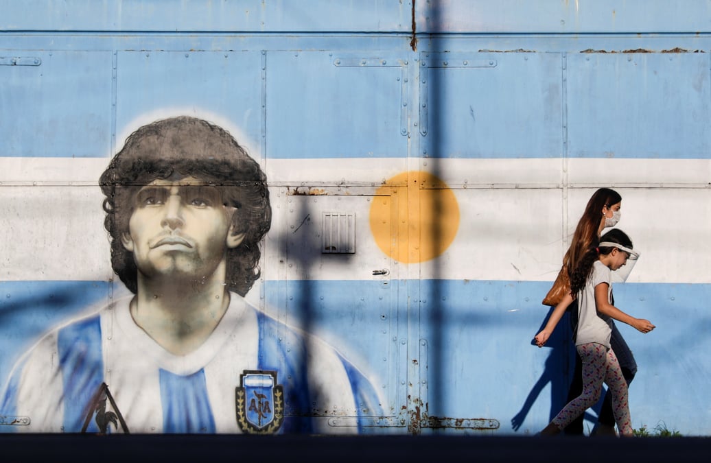 Mort de maradona: perquisition chez le medecin du footballeur
