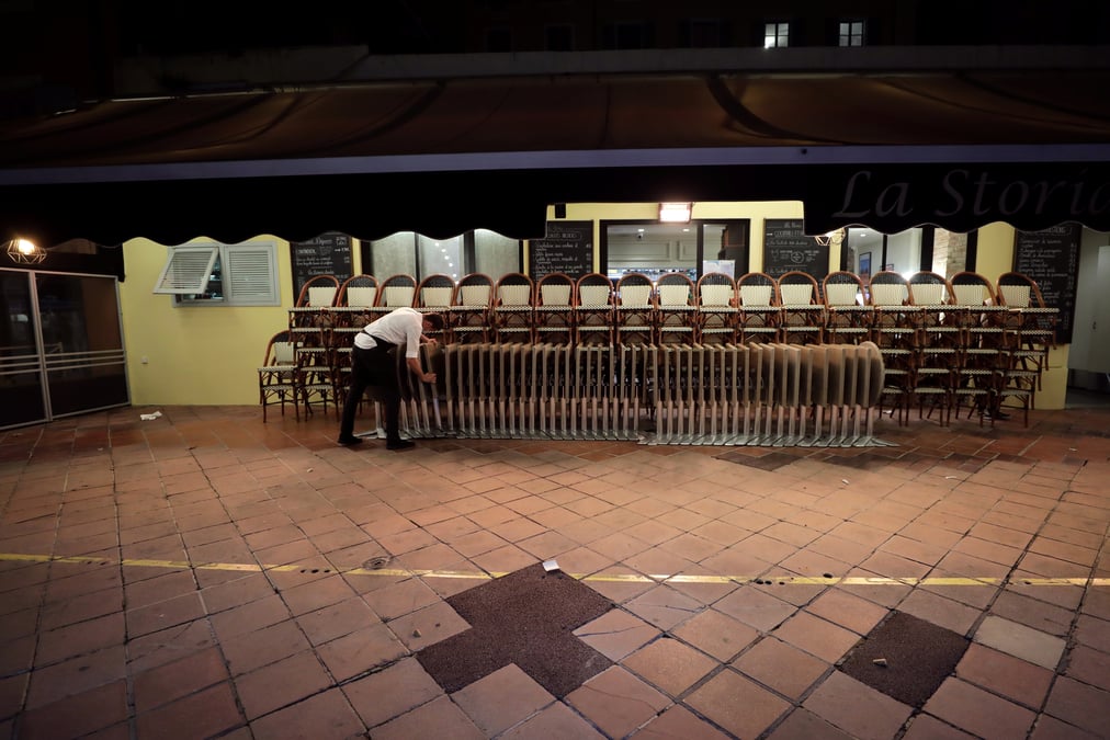 Comment les restaurateurs ont cuisine leur baroud d'honneur
