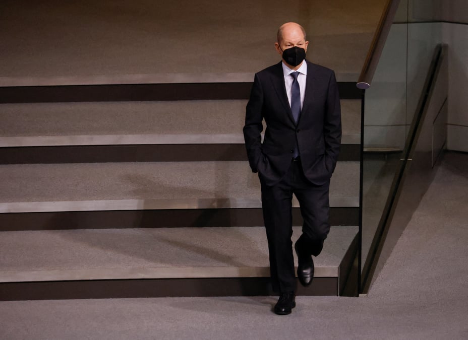 Scholz recu le 7 fevrier a la maison blanche, ukraine et covid a l'ordre du jour