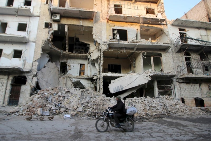Offensive des forces gouvernementales syriennes dans la region d'alep