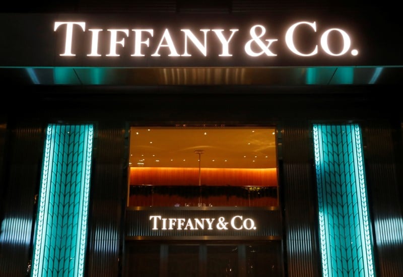 Tiffany bat le consensus au 1er trimestre, l'action bondit