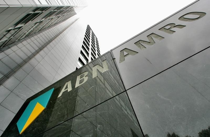 Huit banques choisies pour la privatisation d'abn amro