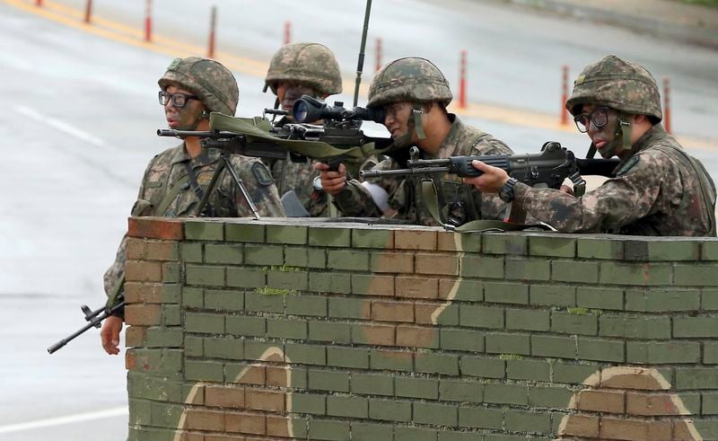 Traque d'un soldat ayant tué cinq de ses camarades en Corée du Sud