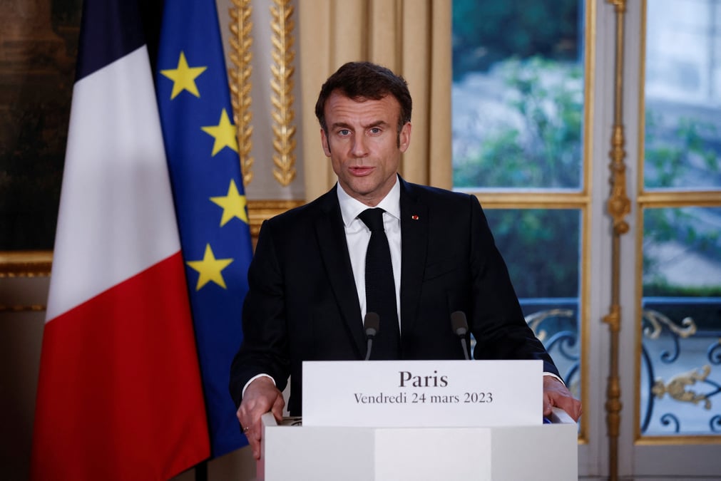 Le president francais a paris