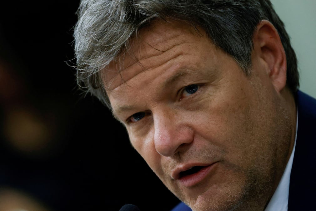 « Il est important de comprendre qu'il ne s'agit pas de droits de douane punitifs », a assuré samedi Robert Habeck, numéro deux du gouvernement allemand.