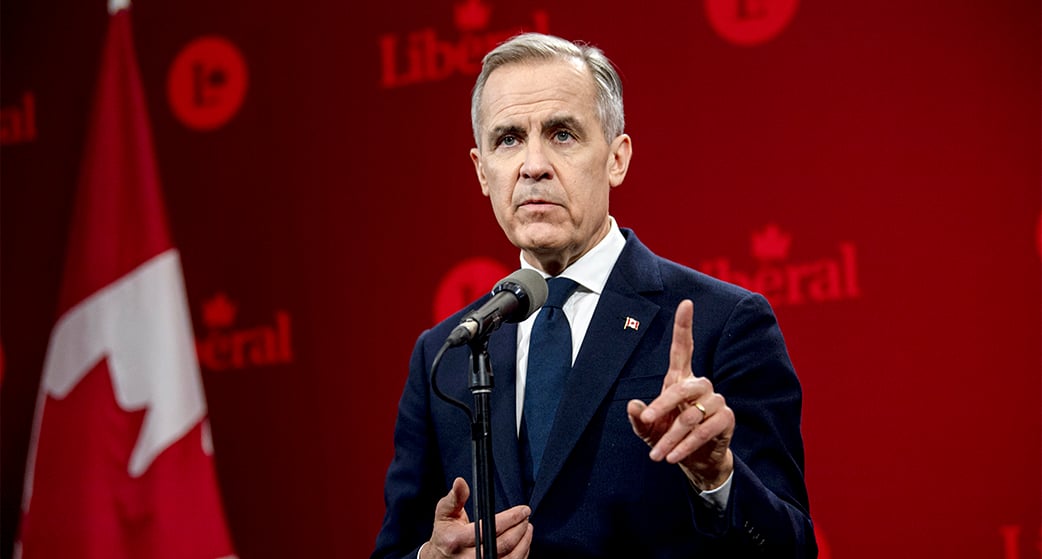 Mark Carney, ancien gouverneur de la Banque du Canada, s'exprime lors d'une conférence de presse à Montréal, le 25 février 2025.