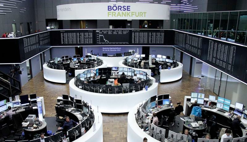 Les Bourses européennes dans le rouge à la mi-séance