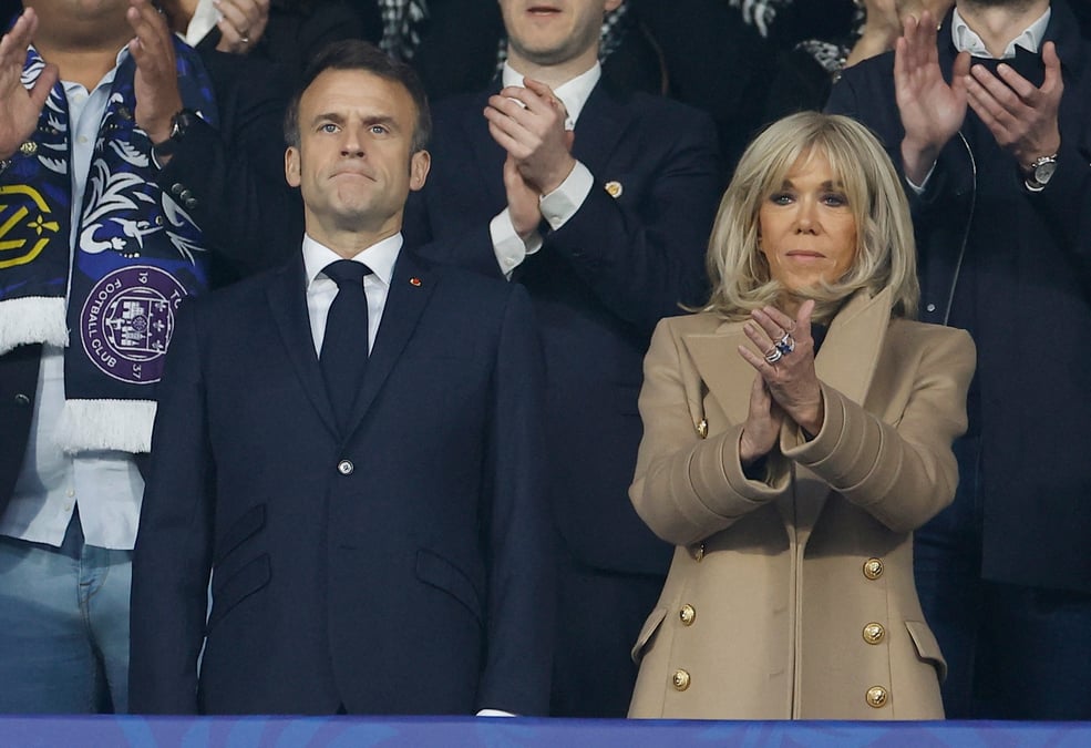 Emmanuel et brigitte macron lors de la finale de la coupe de france 2023