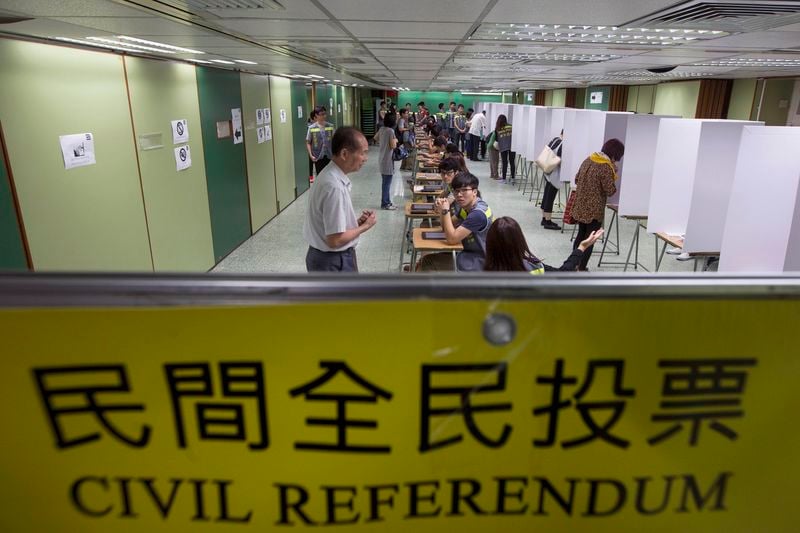 Référendum pro-démocratie à Hong Kong, en défi à Pékin