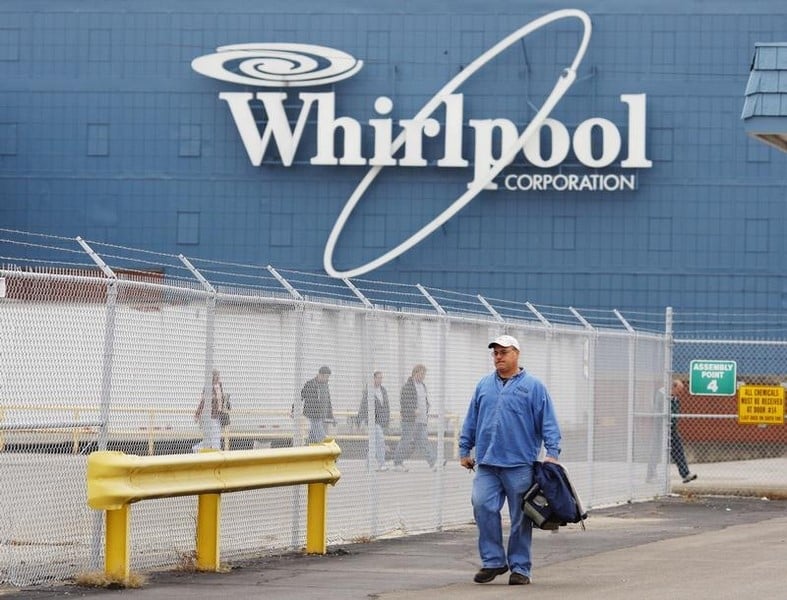 Baisse du bénéfice trimestriel de Whirlpool, prévisions réduites