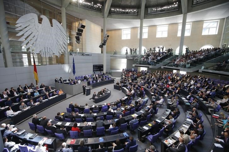 Une nette majorite de deputes spd pour negocier avec athenes