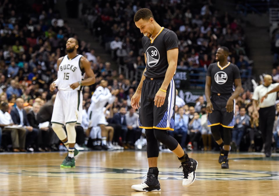Golden state s'arrete a 24, les spurs enchainent, pas les hornets