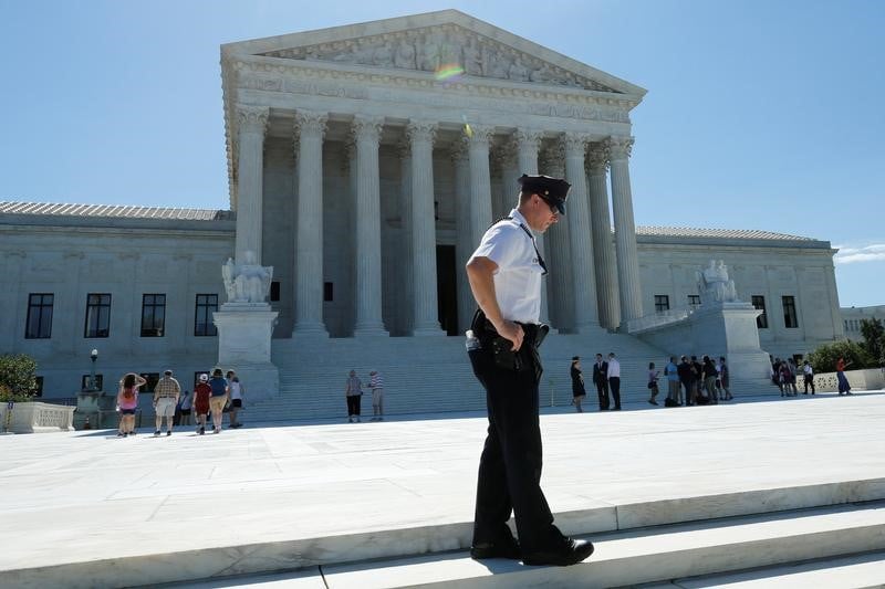 Etats-unis: la cour supreme a nouveau saisie sur le decret anti-immigration