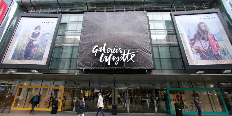 Les galeries lafayette rachetent la majorite de la redoute