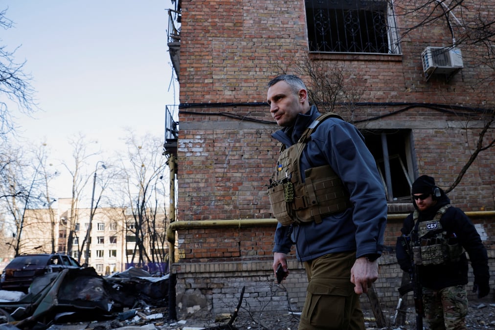 Ukraine: l'armee impose un couvre-feu a kyiv, dit le maire