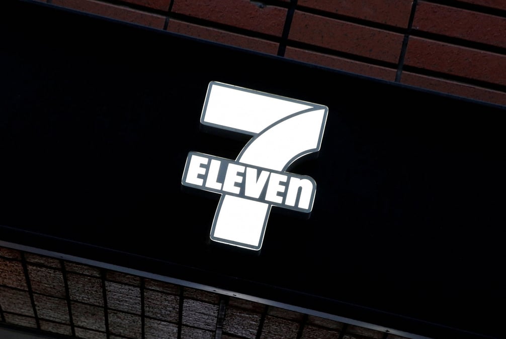 Le logo de seven & i