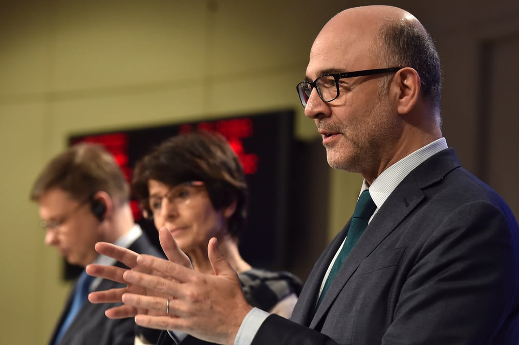 L'ue veut eviter l'escalade mais prepare la riposte a trump, declare moscovici