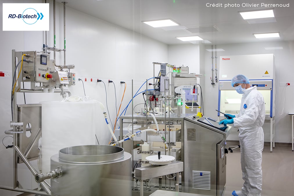 Unité de production d’ADN plasmidique Grade GMP chez RD Biotech, à Besançon, dans le Doubs.