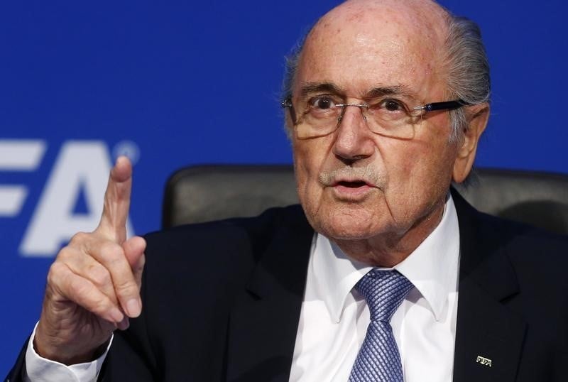 Sepp blatter contre-attaque